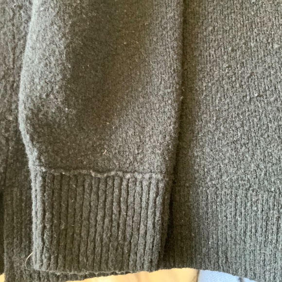 J Crew Black Crew Neck Sweater Size Large - Picture 3 of 3